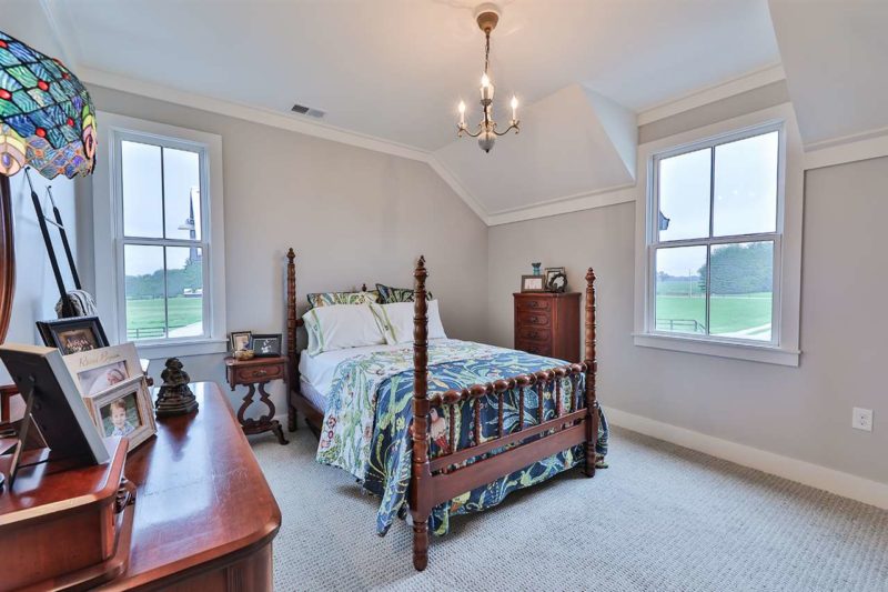 farmhouse bedroom