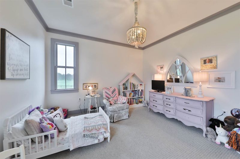 girl's bedroom in farmhouse