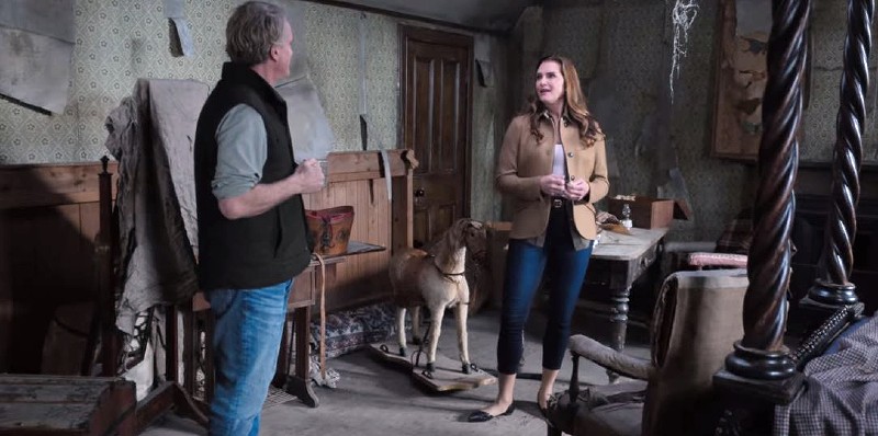 Brooke Shields bedroom in castle