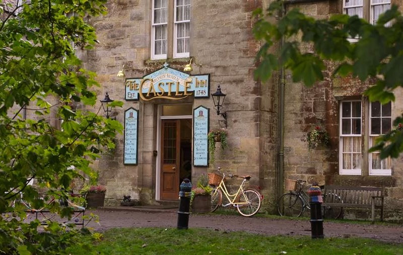 front doors of Castle Inn