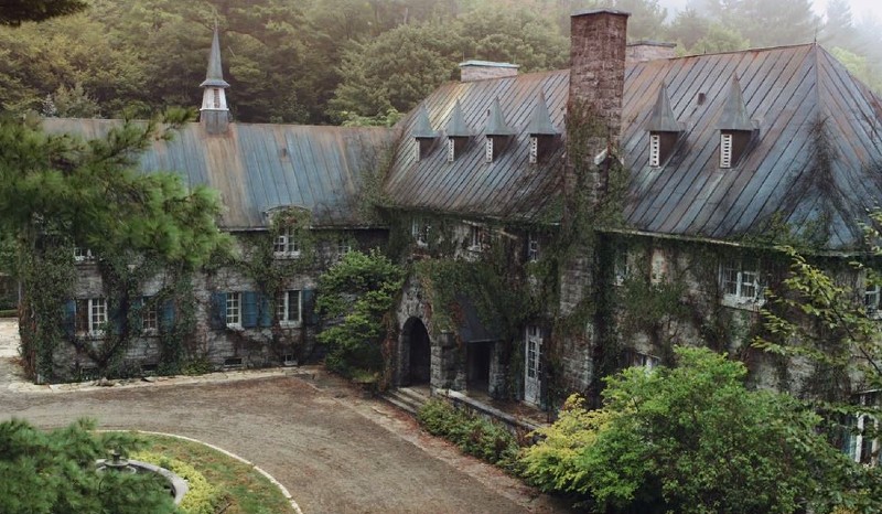 aerial view of house on Ghosts sitcom