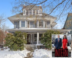 front of three-story house in Brooklyn that appeared in "The Intern" movie